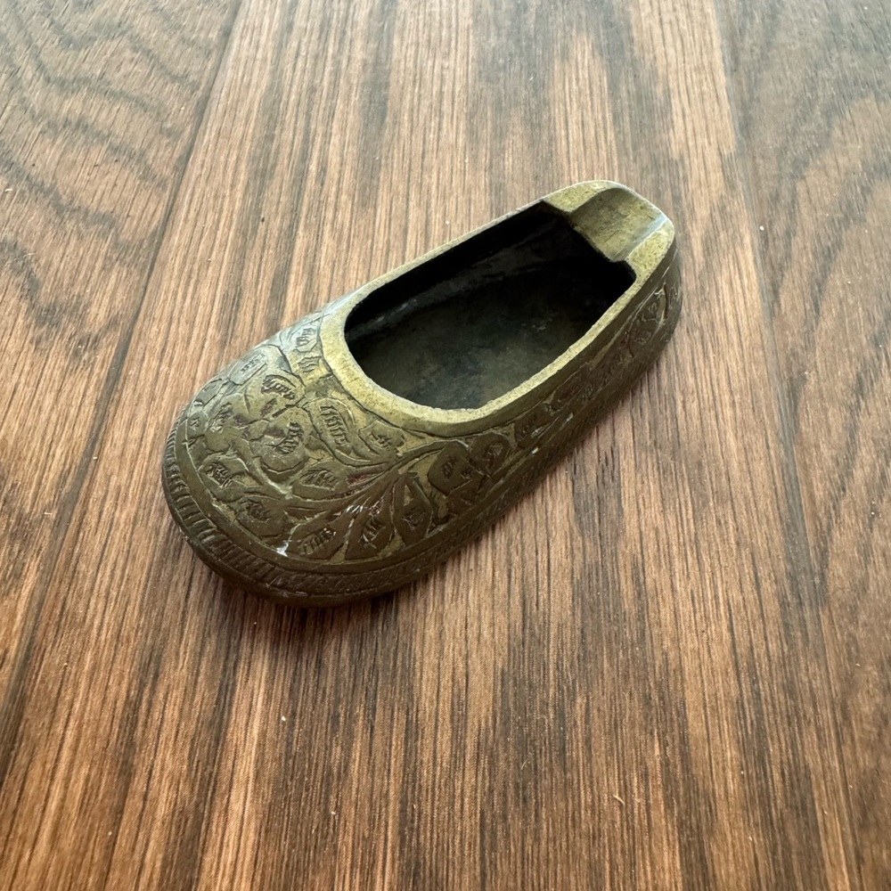 Antique Brass Slipper Shoe Ashtray with Intricate Floral Design